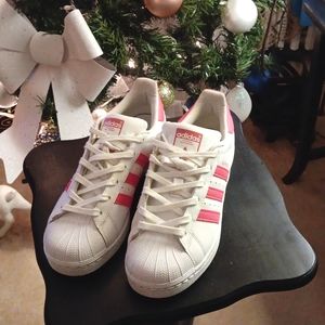 BIG GIRL ADIDAS SNEAKERS